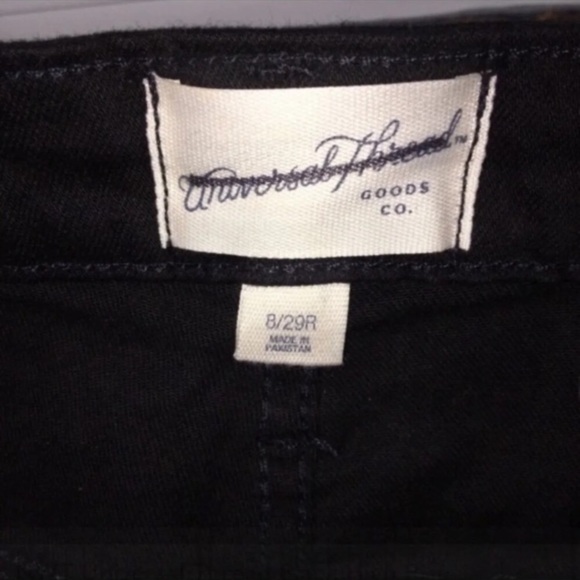 NWT Universal Thread Black High Rise Midi Shorts - Picture 6 of 6